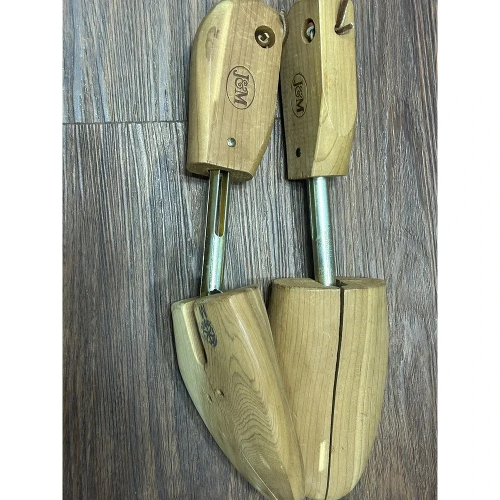 Shoe Trees Stretchers Clarks Dillards J&M Cedar Set Of 7